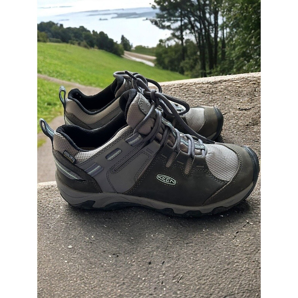 KEEN women  Steens Vent Low Height Breathable Hiking Shoes Size 8.5